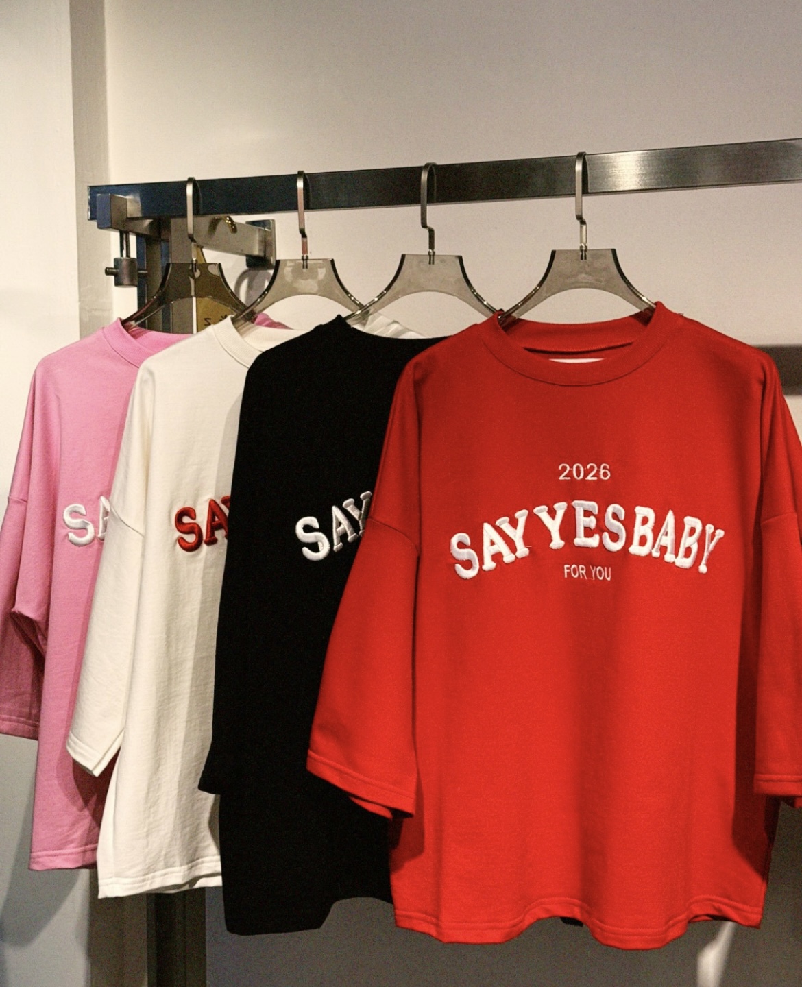 تیشرت باکسی طرح گلدوزی SAY YES BABY